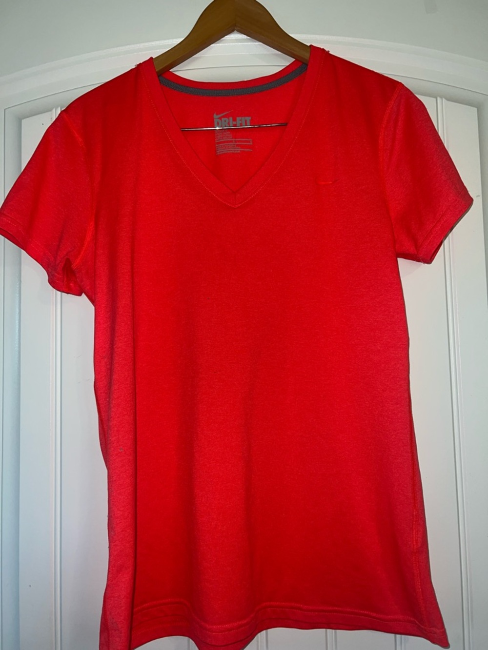 Nike Dry Fit V-neck T Shirt Large